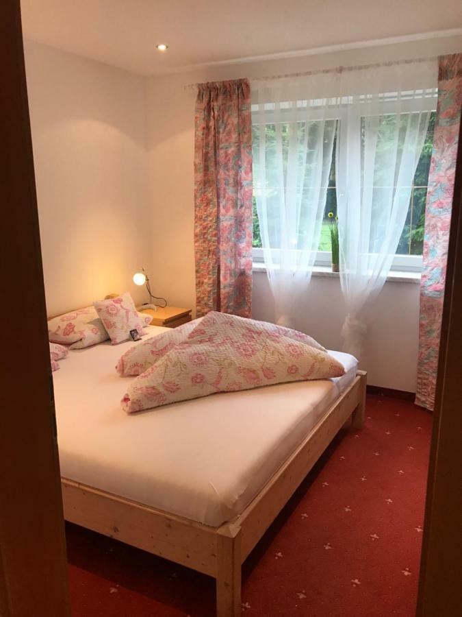Ferienwohnung Julia Brixen im Thale Exterior foto