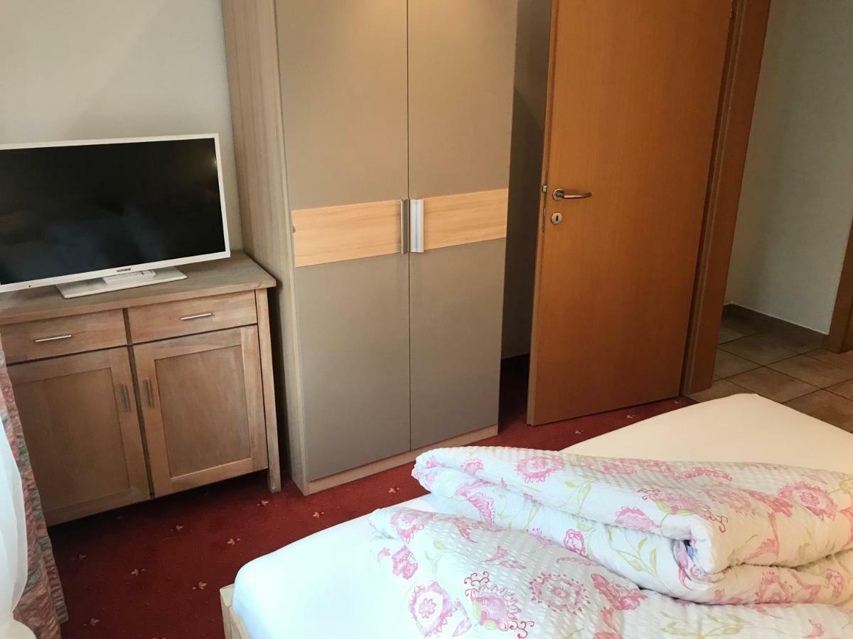Ferienwohnung Julia Brixen im Thale Exterior foto